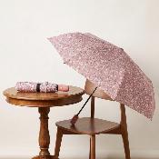 Parapluie Pliant pour Femme - Système d'ouverture Automatique - 8 Baleines en Fibre de Verre - Parapluie Pliant à Trois Volet - Résistant au vent - Poignée en Bois - Rose Pale