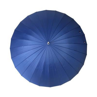 Parapluie pagode bleu avec bordure detaillé