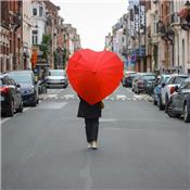 Parapluie droit - toile en forme de coeur - rouge