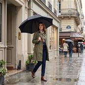 Parapluie golf pour homme - Système d'ouverture automatique - Grande protection de 120 cm - Avec poignée courbée en bois - Noir