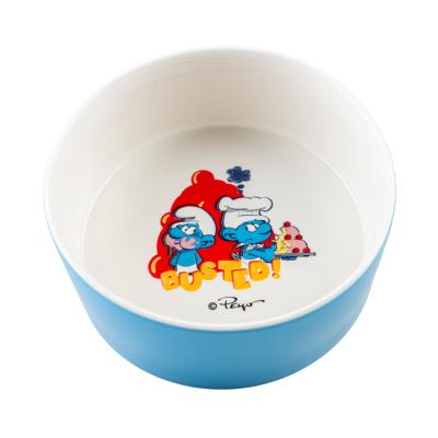 Duvoplus – Mangeoire Schtroumpfs Pompiers en céramique pour chien et chat, idéale pour les grands appétits avec un design fun – 1500ml – 19x19x7,5cm – Blanc/Bleu