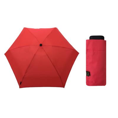 Parapluie pliant et écologique - Fait de plastique recyclé - Ouverture manuelle - Large protection 92 cm - Rouge